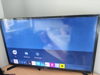 Samsung Smart TV 32" – UE32T4305AE