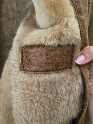 Cazadora de Piel Marrón con Cuello de Borrego