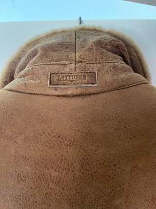 Cazadora de Piel Marrón con Cuello de Borrego