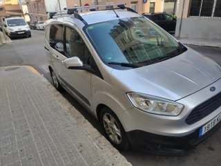 Ford E-Tourneo Courier 2018