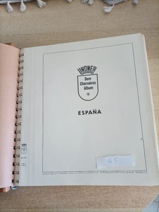 Álbum de sellos España Lindner / 65