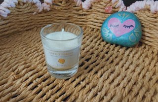 Crema de manos y vela