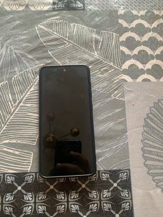 Teléfono móvil negro