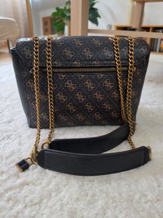 Bolso Guess Cadena