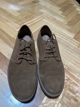 Zapatos de ante marrones