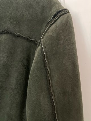 Cazadora de ante verde oliva