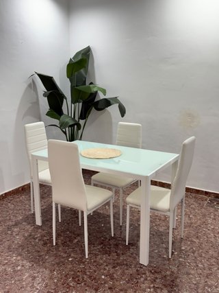 Mesa comedor blanco con 4 sillas - ENVIAMOS!