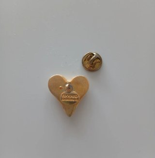 Spilla a forma di cuore