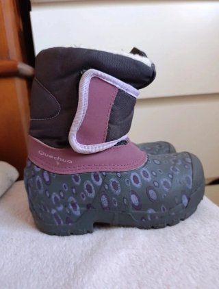 Mono talla 4 y botas de nieve talla 28/29