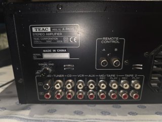 Amplificador Estéreo Integrado TEAC A-R600