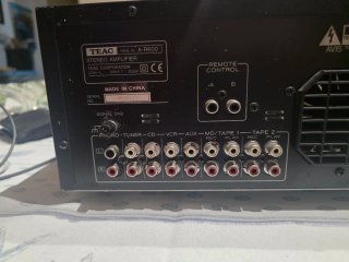 Amplificador Estéreo Integrado TEAC A-R600