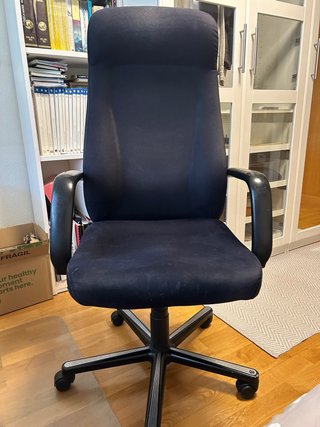 Sillón de despacho negro