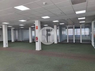 Oficina en alquiler en Zona Industrial en Prat de Llobregat, El