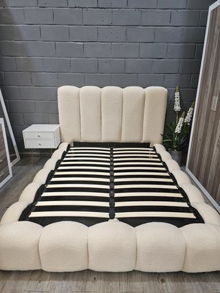 Cama Canapé Matrimonial Estilo Nube