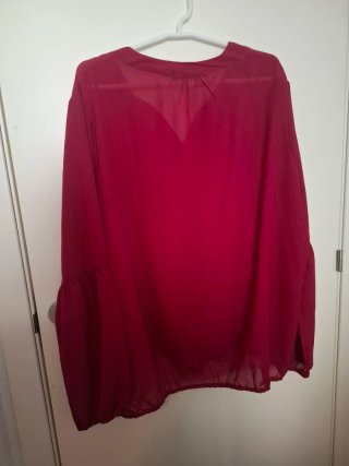Blusa Bellisima burdeos manga acampanada