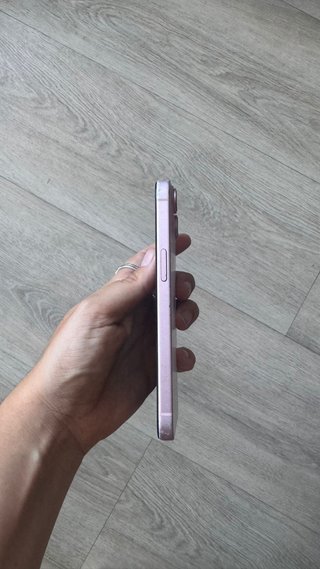 iPhone 15 128GB Rosa 87% bateria