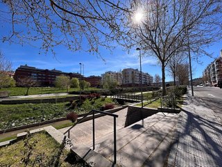Local comercial en alquiler en Los Valles-San Vazquez-El Fuerte en Guadalajara