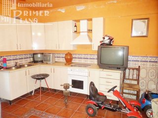 Casa adosada en venta en Tomelloso