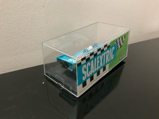 Coche Slot Scalextric Tyrrell P34 Azul turquesa