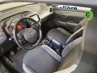 Toyota Aygo 1.0 70 x-cite 53 kW (72 CV)