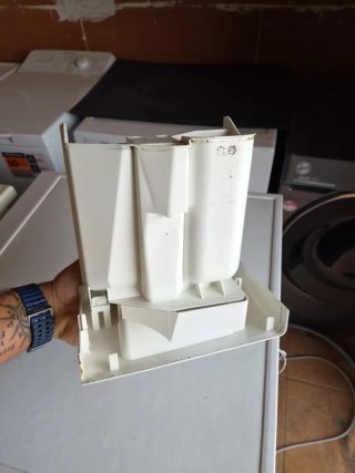 Cassetto detergente Siemens WM10E227EP/32 — 5 €