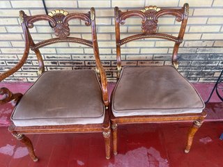 Set de 6 Sillas de Madera y Terciopelo
