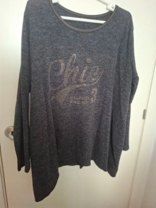 Jersey gris con detalle Chic