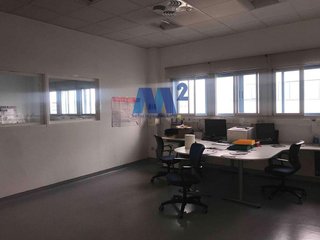 Nave industrial en alquiler en Las Tablas en Madrid