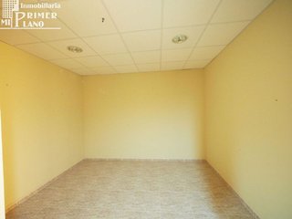 Local comercial en alquiler en Tomelloso