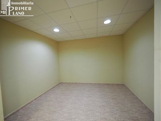 Local comercial en alquiler en Tomelloso