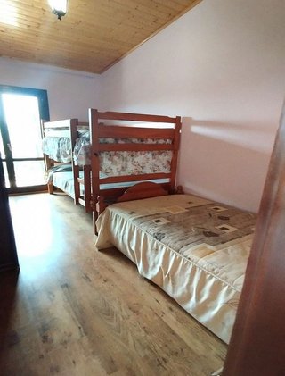 Casa adosada en venta en Boltaña