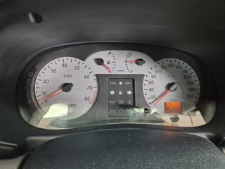 RENAULT CLIO 3.0 V6