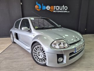RENAULT CLIO 3.0 V6
