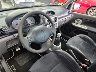 RENAULT CLIO 3.0 V6