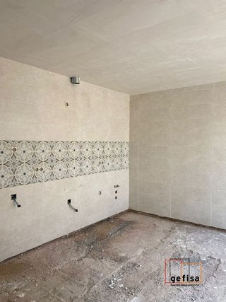 Casa adosada en venta en Zona Paseo de la Estación - Calle Cristo en Valdepeñas