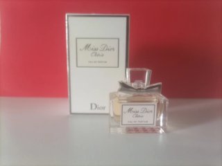 Miniatura Miss Dior Chérie Eau de Parfum
