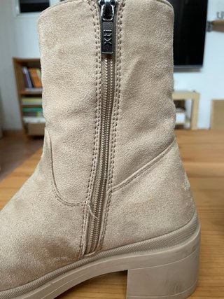 Botines estilo militar talla 36 Buen estado.