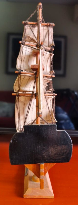 Maqueta decorativa de Barco de Vela de madera