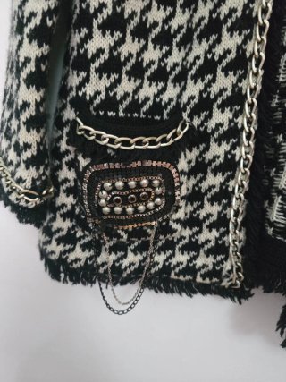CHAQUETA ZARA PATA DE GALLO. TALLA M