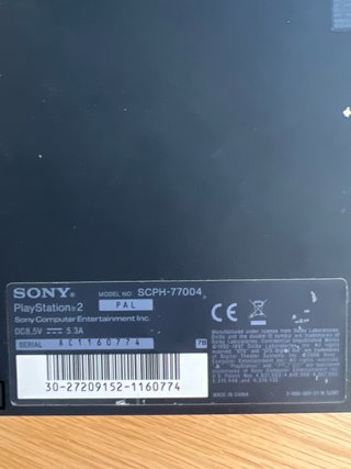 PlayStation 2 Slim Negra + 7 Juegos
