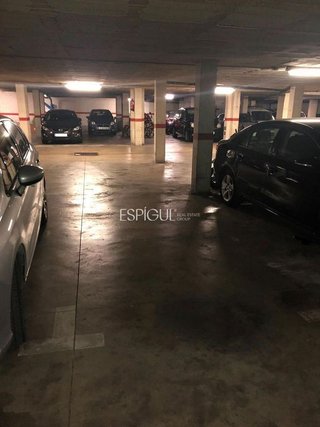 Garaje en venta en Santa Eugènia en Girona
