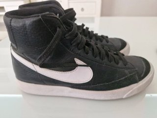Nike Blazer Mid Zapatillas Negras