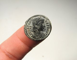 rarisimo Centenional romano Constancio II?