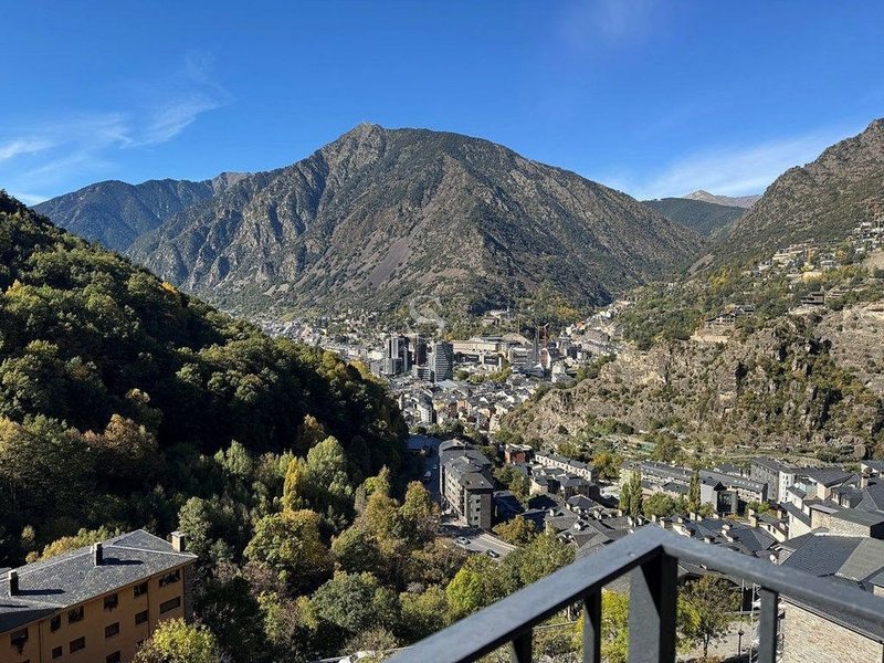 Pis de 3 habitacions en venda a Escaldes-Engordany · 6 de 60