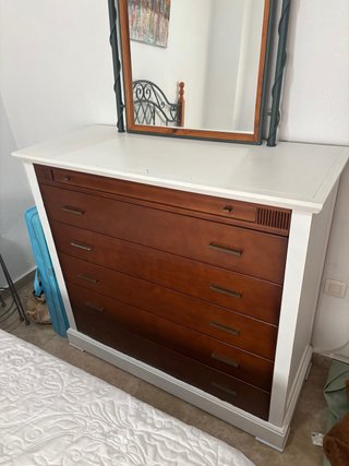 Cómoda de madera