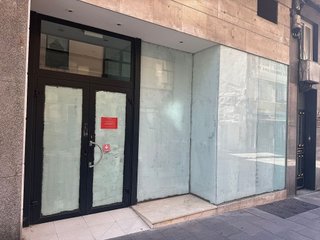 Local comercial en alquiler en Monte Alto - Zalaeta - Atocha en Coruña (A)