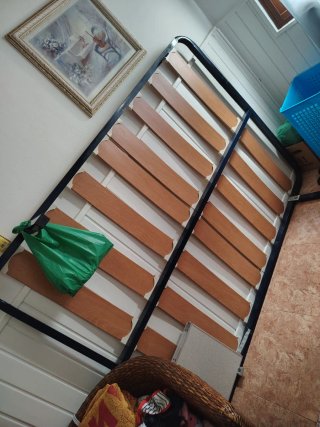 Somier de láminas con estructura metálica. 135cm