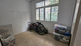 Oficina en venta en La Malagueta - La Caleta en Málaga
