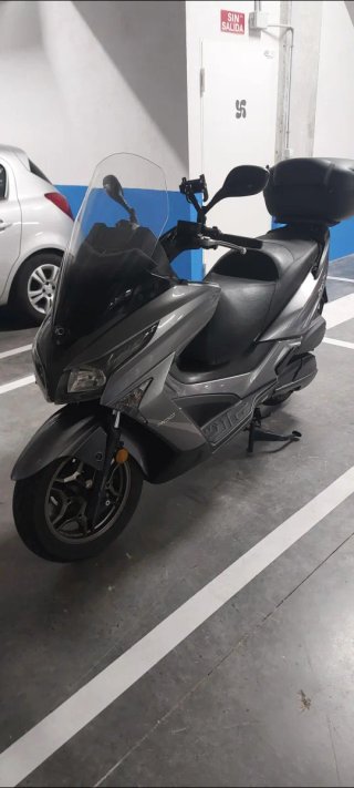 Kymco Gran Dink 300i ABS gris