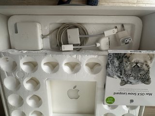 MacBook Blanco 2008 Caja y dvd original